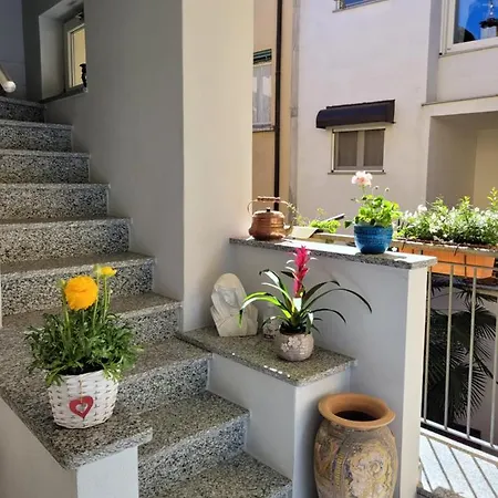 La Rosa Del דירה